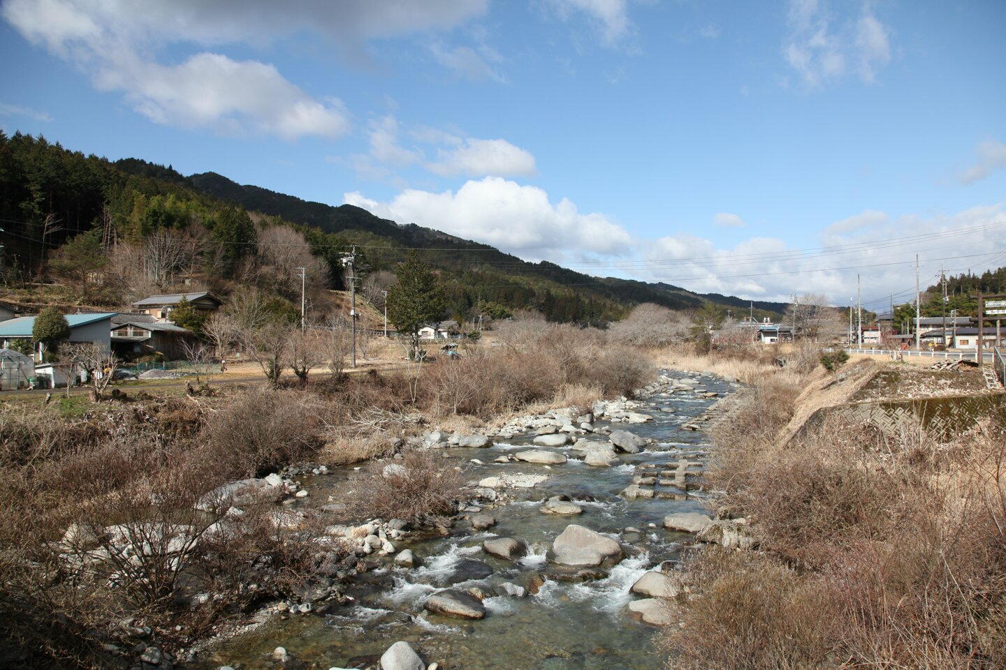 TSYSTEM�������t�H�g�F���q���